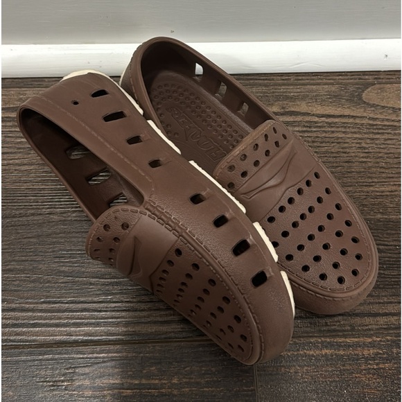 SOLD Floafers Size 1 - Picture 2 of 2